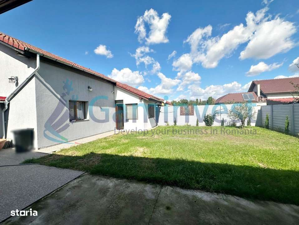 Casă spațioasă cu garaj,terasă  in Nojorid,Bihor,Gaminvest,V4304A-1