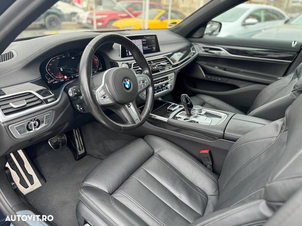 BMW Seria 7 730d xDrive MHEV - 24