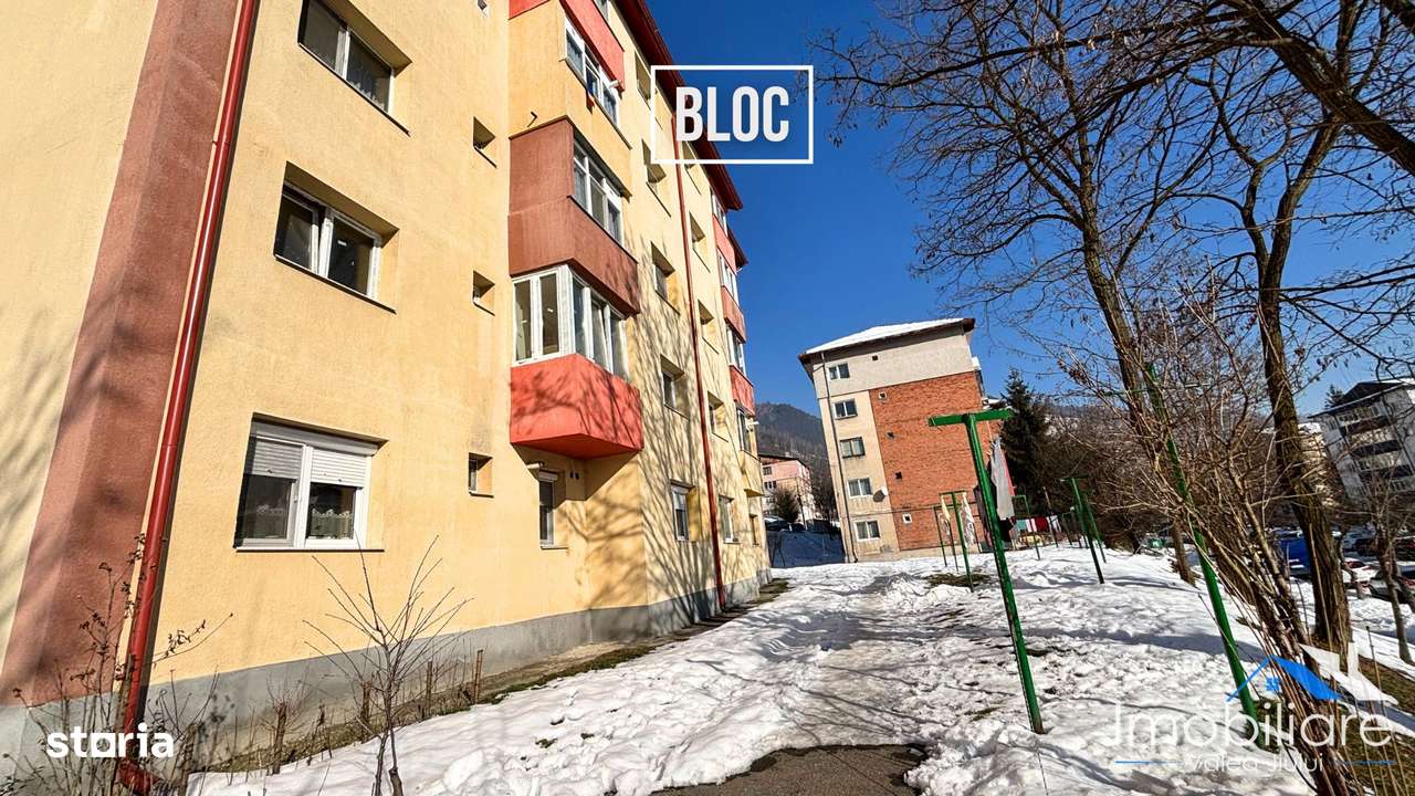 Apartament 3 camere decomandate de vanzare – Petrila, Str. 8 Martie-10