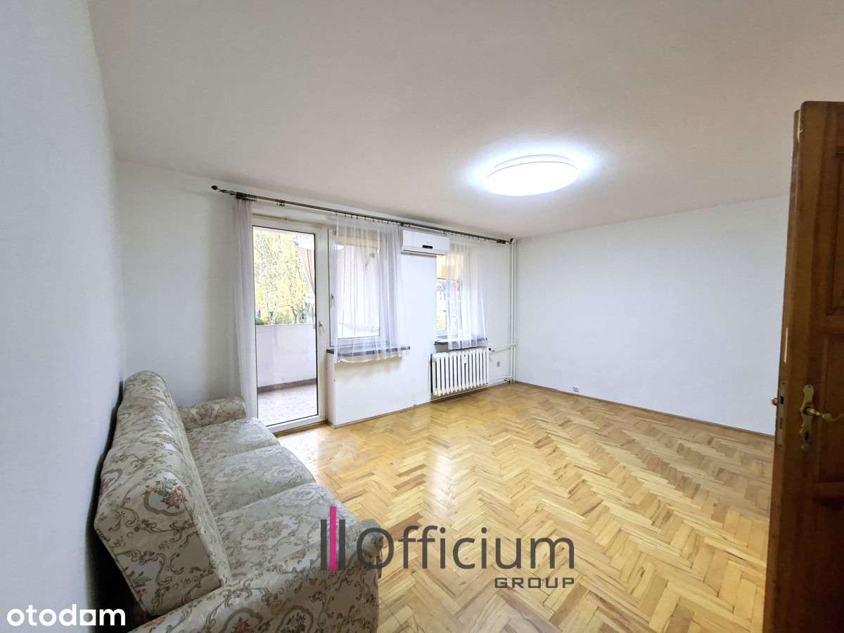 Dwa oddzielne pokoje z balkonem, Rondo Krwiodawców-0