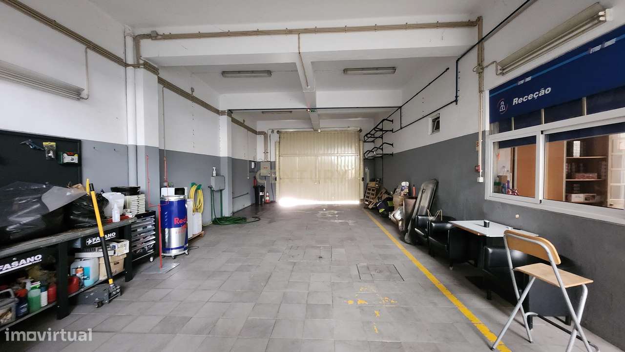 Espaço comercial com 630 m2 em Loures - Grande imagem: 4/10