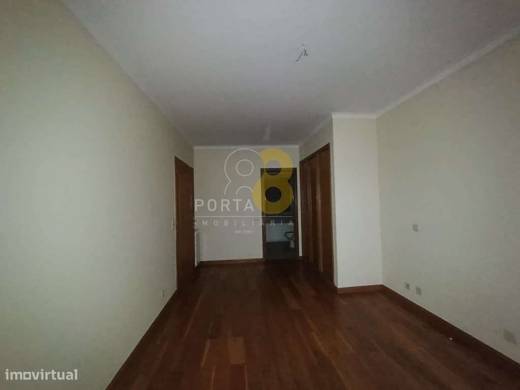 Arrenda-se Apartamento T3 - Vila Nova de Gaia - Grande imagem: 5/28