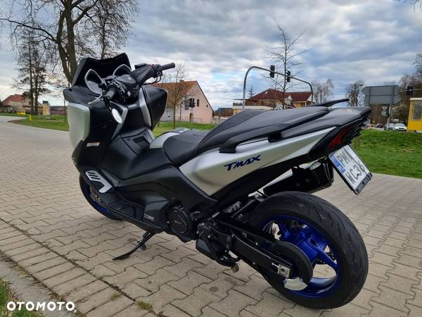 Yamaha Tmax - 7