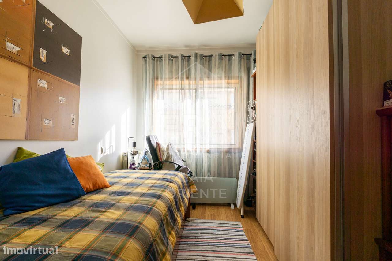 T2 com garagem e varanda junto à N1 – Seixezelo-25