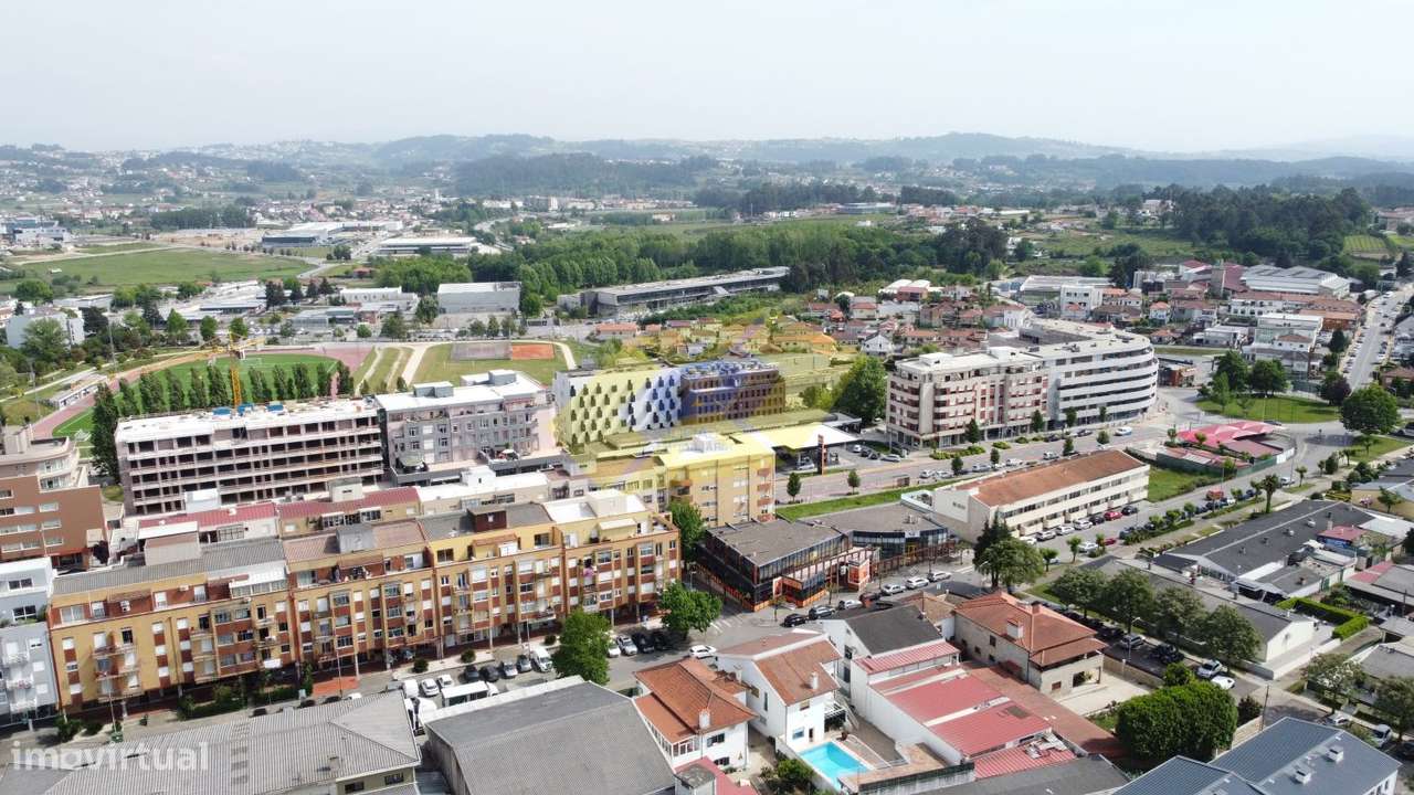 Moradia T5 em Felgueiras no centro da cidade-29