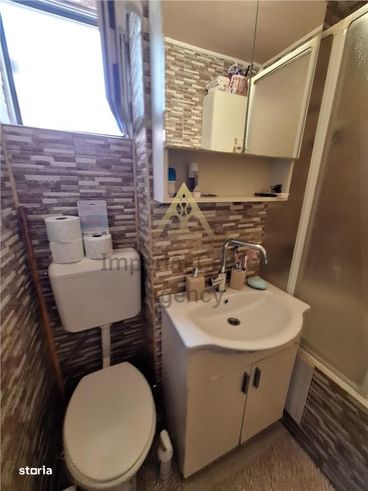 DE VANZARE  – apartament cu 3 camere, vedere superb&#259; &#537;i lini-10