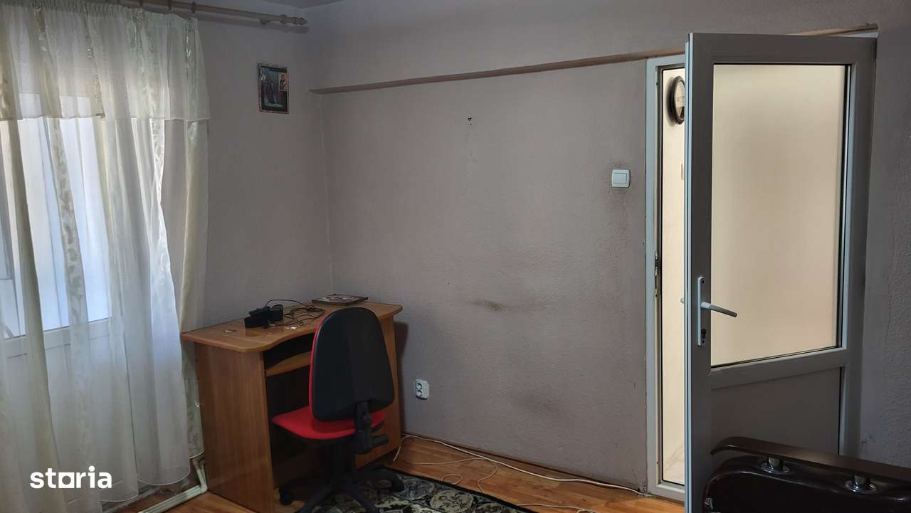 Apartament 2 camere, situat etaj 1 in bloc P+4E - zona Hotel Vrancea. - Imagine principală: 5/14