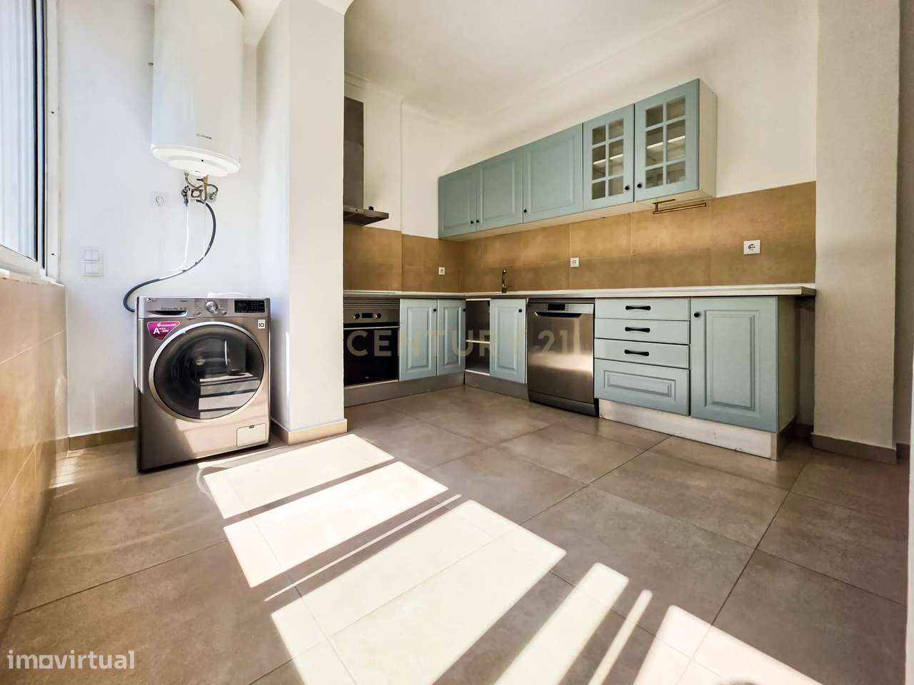 Apartamento T2 Remodelado no Barreiro – Moderno, Versátil e Pronto a H-0