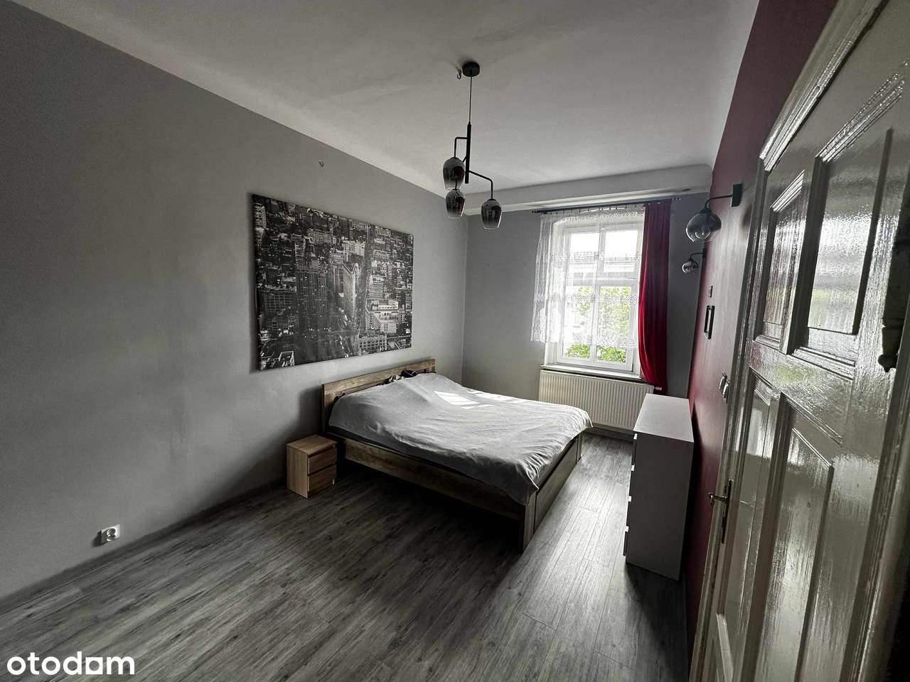 Mieszkanie z możliwością podziału dwa wejścia, osobne klatki schodowe.-8