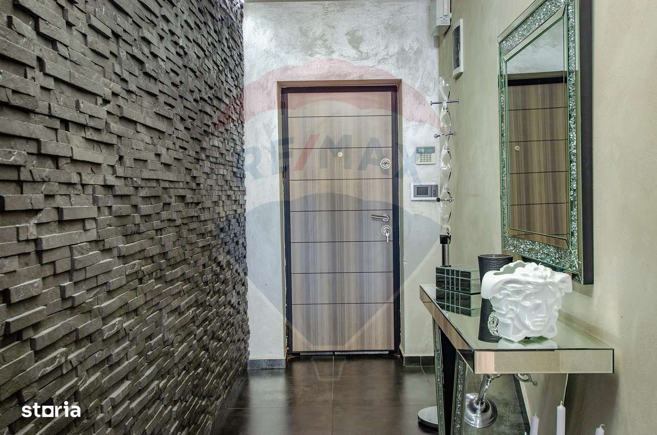 De vânzare casă modernă cu 5 camere în Dumbraviţa - Imagine principală: 2/16