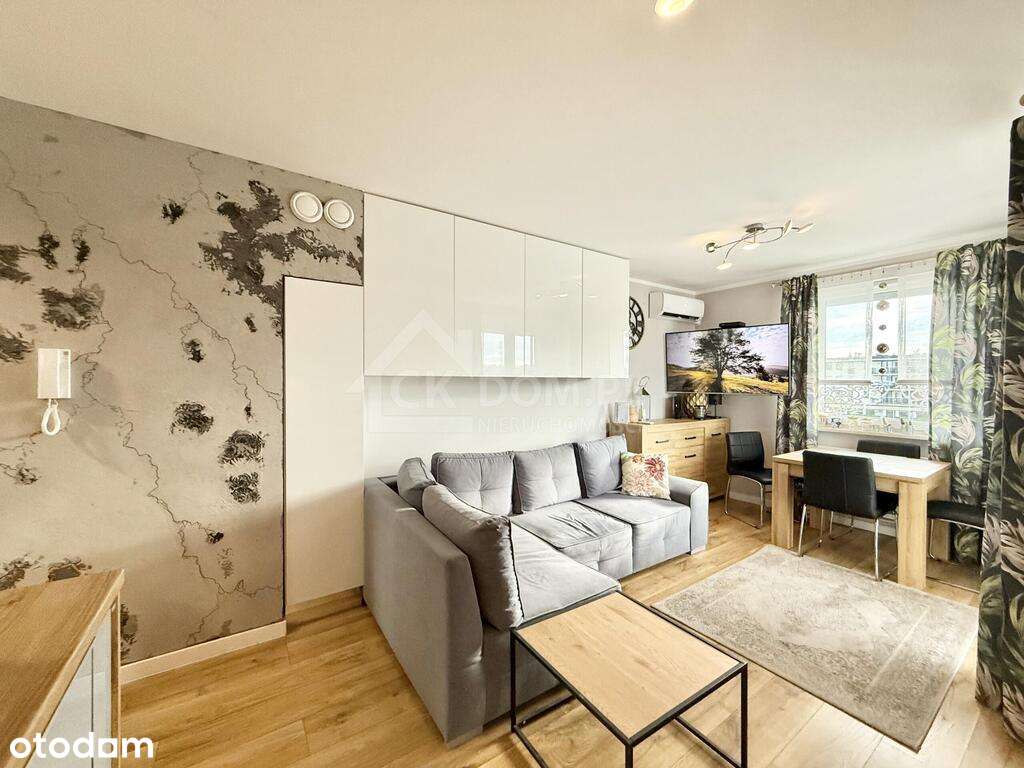 Kawalerka Witosa z dużym balkonem urządzona , - Pełny obrazek: 2/12