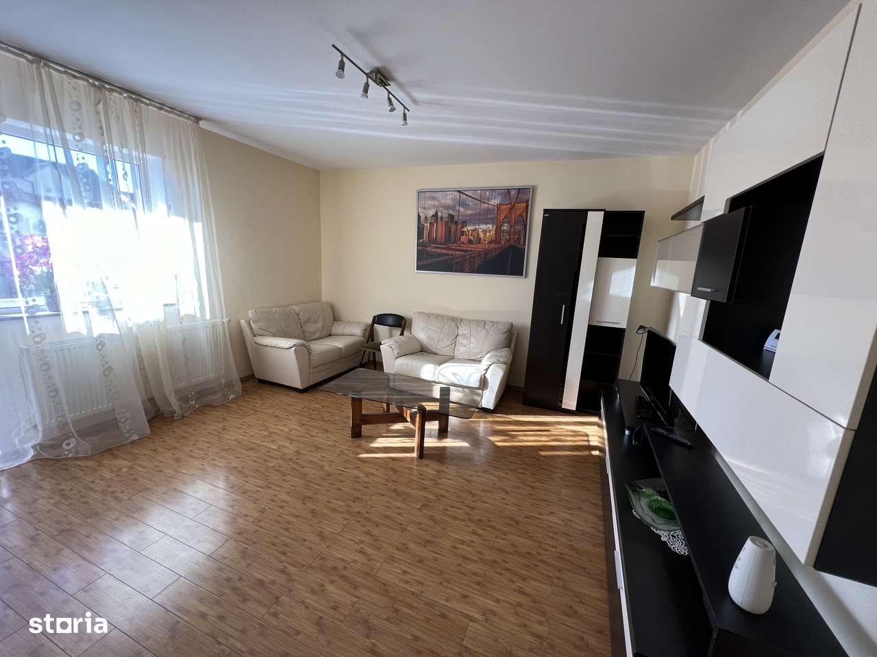 INCHIRIEZ apartament 3 camere,recent renovat,zona Turnisor - Imagine principală: 2/12