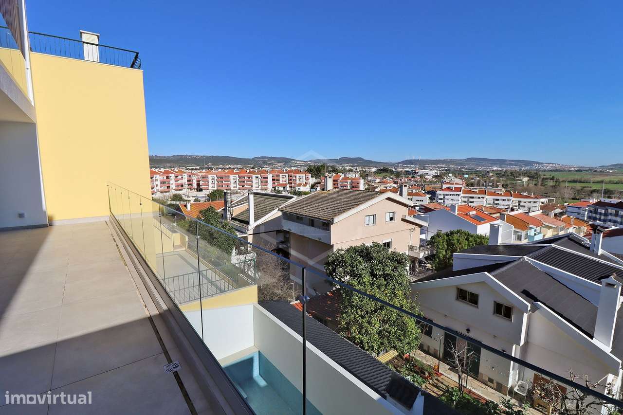 Moradia nova T5 + 3 Salas, em Mealhada - Loures-18