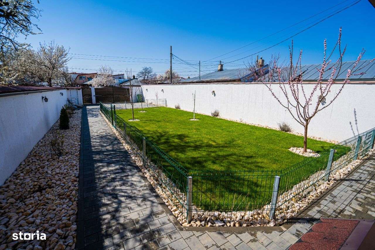 De vanzare Casa zona Chercea-1