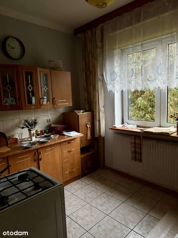 Przestronny dom z ogrodem w samym centrum.-11