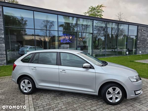 Skoda RAPID 1.2 TSI Ambition - 26