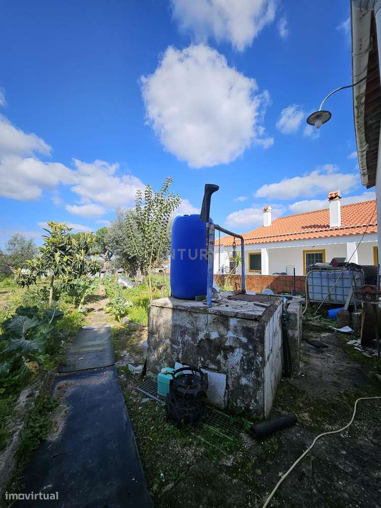 Moradia T2 + 1 com Quintal, Garagem e Anexo Sabugueiro, Arraiolos-25