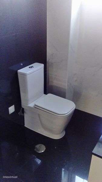 Arrendo T2 como novo no entroncamento - Grande imagem: 4/7