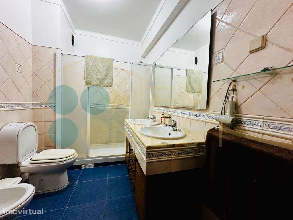 Arrendamento T2 com parqueamento - Hospital - Grande imagem: 5/21