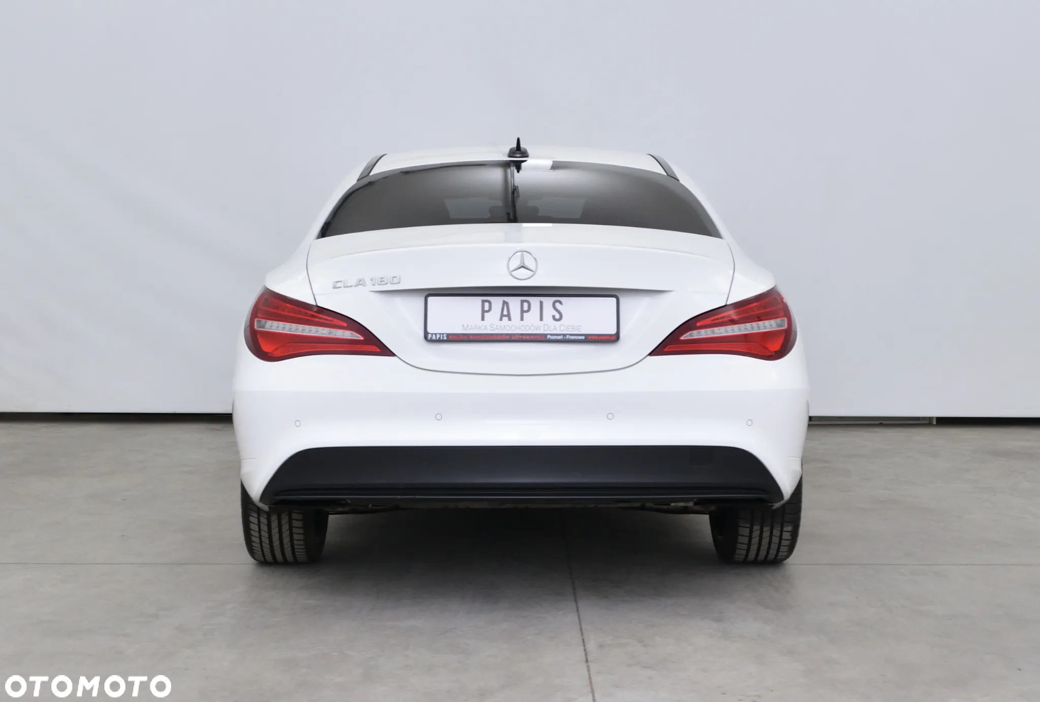 Mercedes-Benz CLA 180 7G-DCT Urban - 11