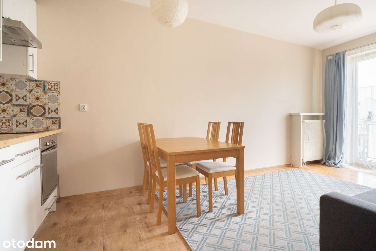 Jasne Dwupokojowe Mieszkanie Gotowe do Wprowadzenia! Balkon! Garaż!-3