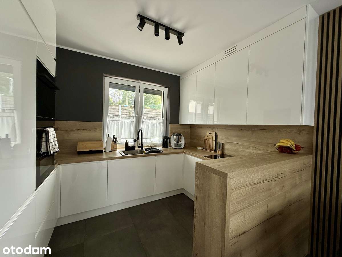 Pięknie urządzony dom w zabudowie szeregowej + działka na garaż-7