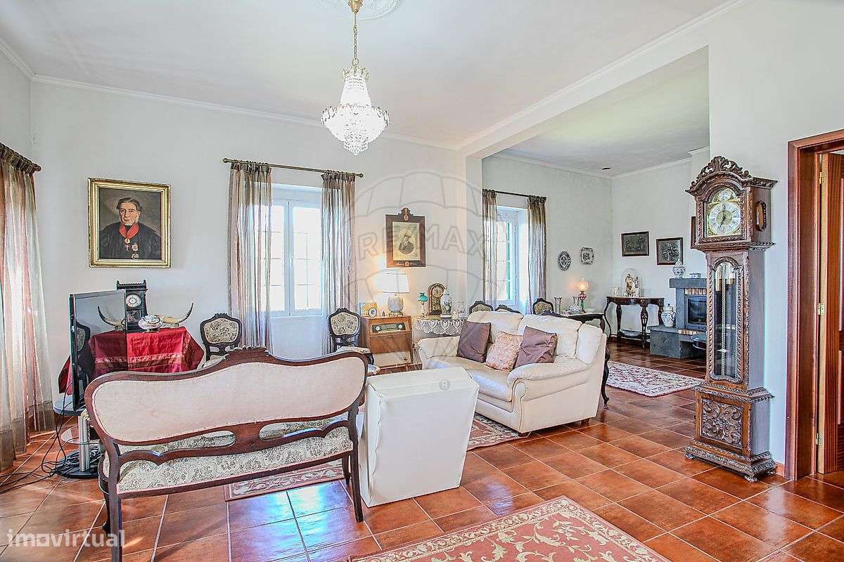 Moradia T6 para venda-11