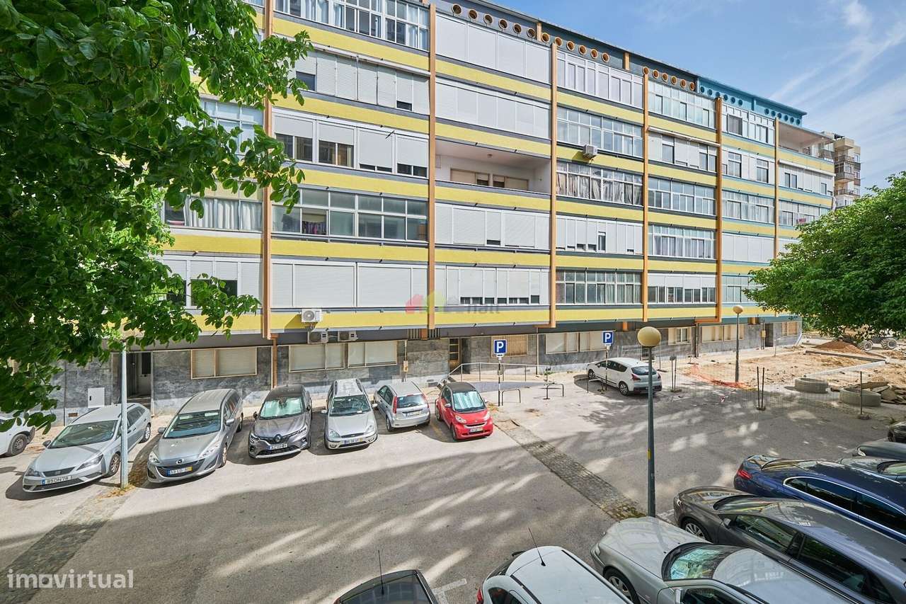 Apartamento T3 com 2 Wc´s e arrecadação-17