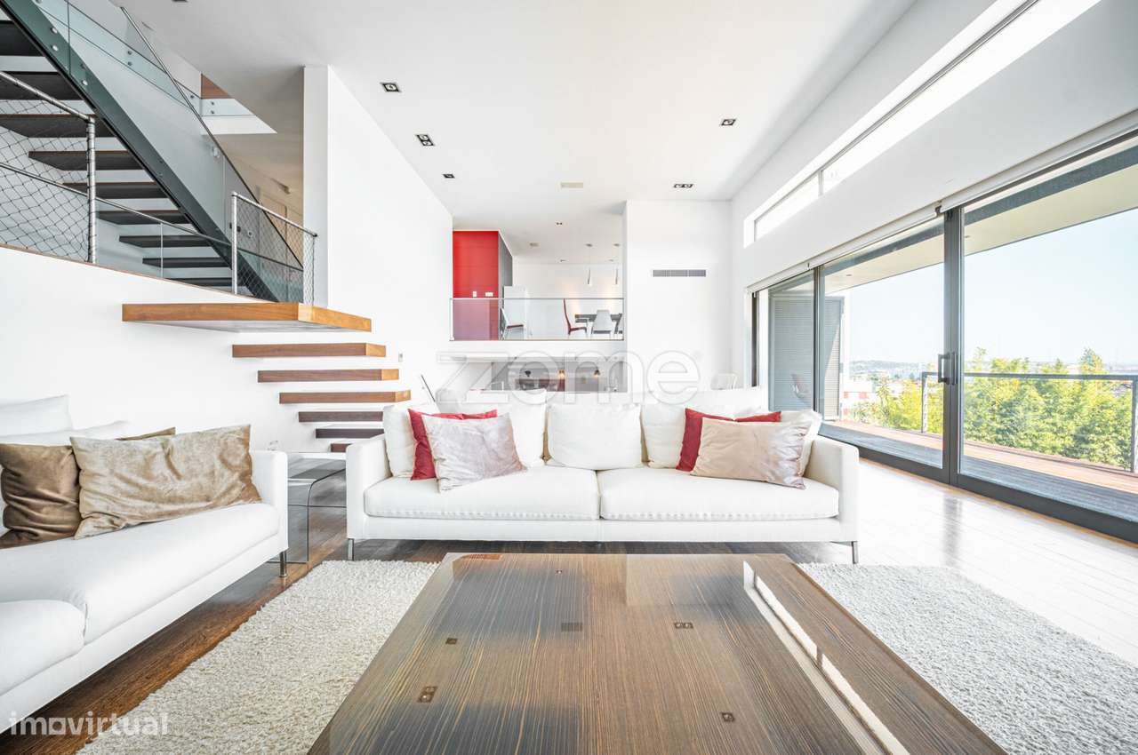 Exclusiva Moradia de Luxo T5+1 com Vista Mar | Lote de 960 m²-3