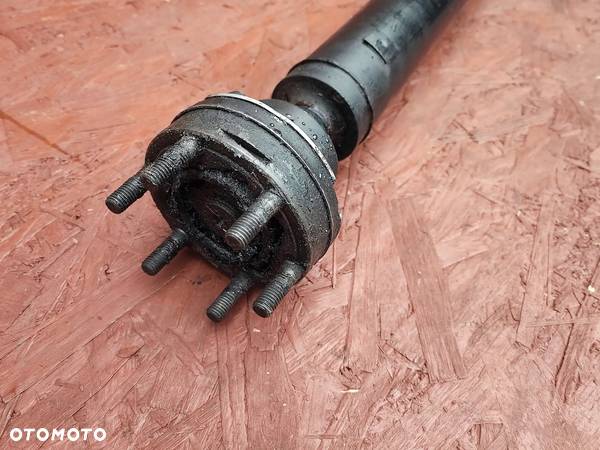 BMW E39 ORYGINALNY WAŁ NAPĘDOWY DUŻA GŁOWA DO SILNIKÓW GAMY M54B30 POD SKRZYNIĘ MANUAL + TŁUMIK DRGAŃ O NR. 7 523 759 / 1 229 415 OEM W BARDZO DOBRYM STANIE - 8