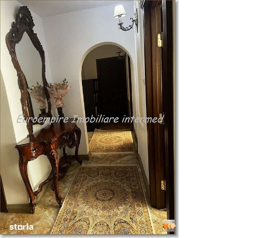 Apartament 3 camere decomandate zona Faleza Nord - Imagine principală: 2/9