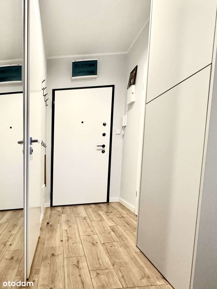 Do wprowadzenia•3 pokoje•2 łazienki•Balkon•Garaż-8