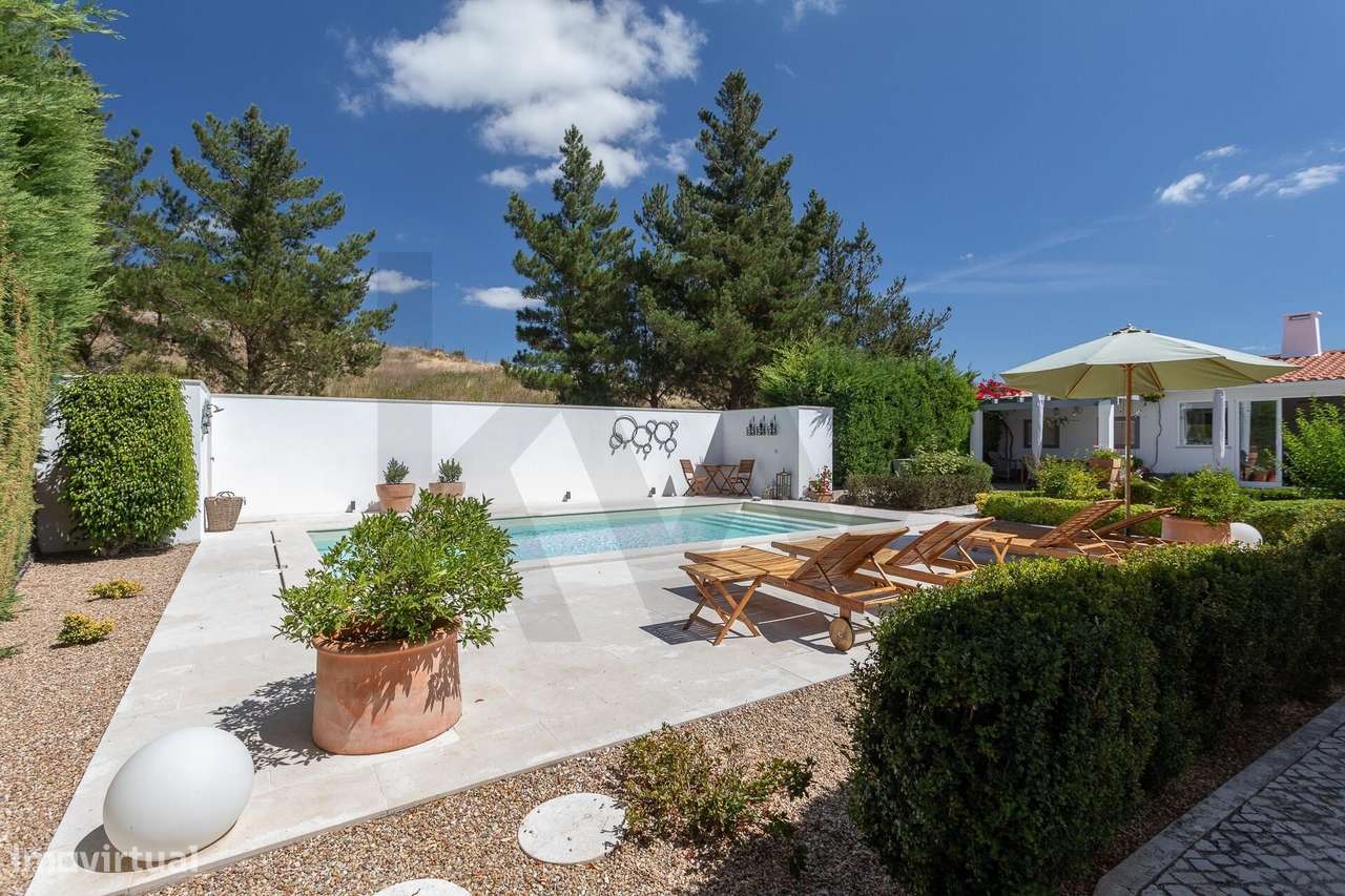 Alenquer | Moradia Térrea T3+1 c/ Piscina, Jardim e Vista Vinícola - Grande imagem: 2/60