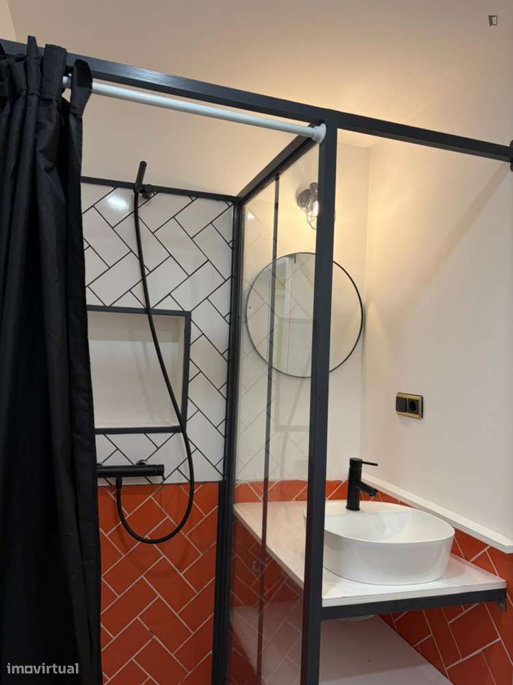 Apartamento com 1 quartos - localizado em Lordelo do Ouro Porto - Grande imagem: 5/11