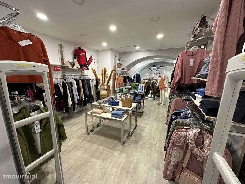 Espaço comercial no centro de Ponta Delgada(Rua do Melo) - Grande imagem: 4/4