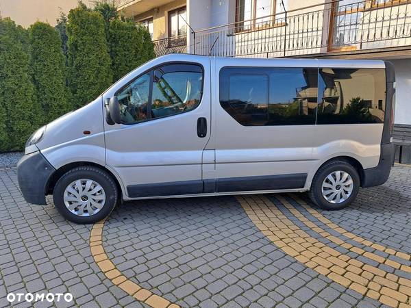 Opel Vivaro - 4