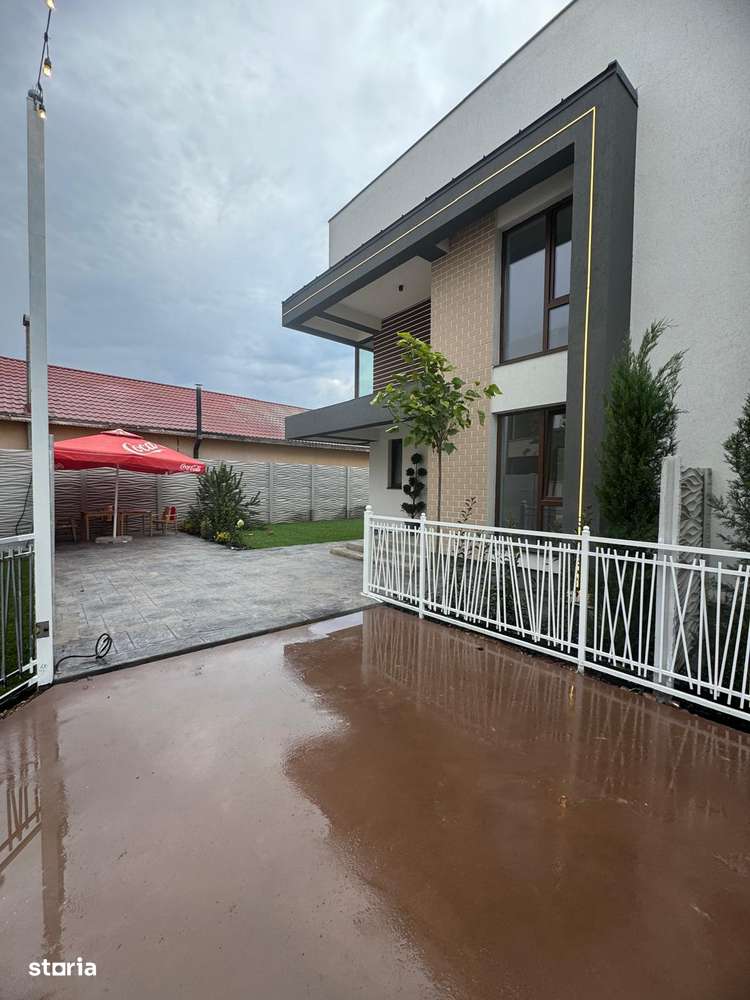 Cel mai deosibit proiect_ansamblu inchis _4 minute pana la statia STV - Imagine principală: 4/12