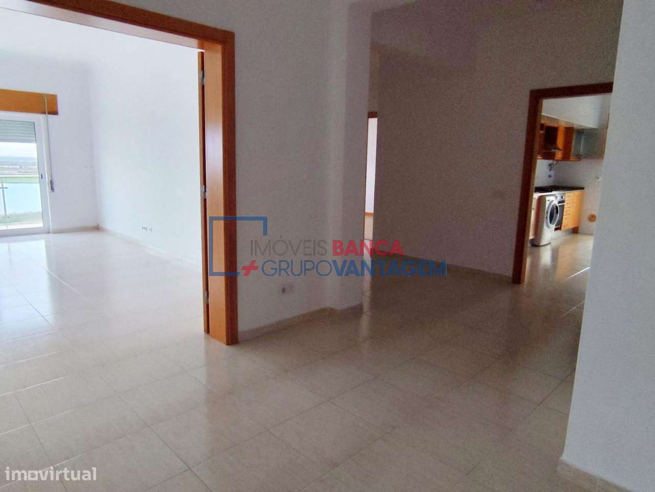 Apartamento T2 a 2 minutos da Estação de Comboios da Azambuja - Grande imagem: 5/17