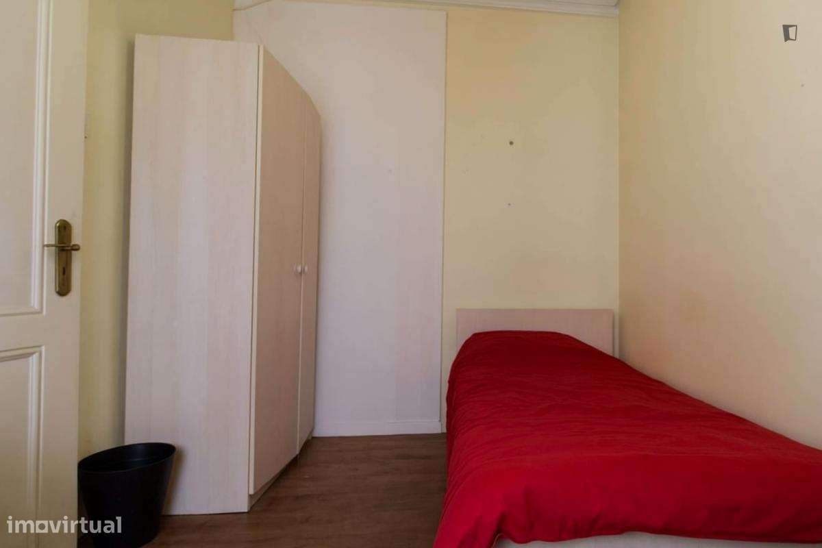 Quarto - localizado em Saldanha Lisbon - Grande imagem: 4/10