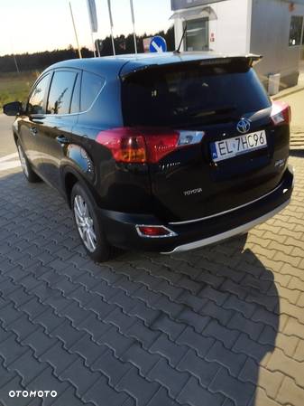 Toyota RAV4 2.0 D-4D Premium - 13