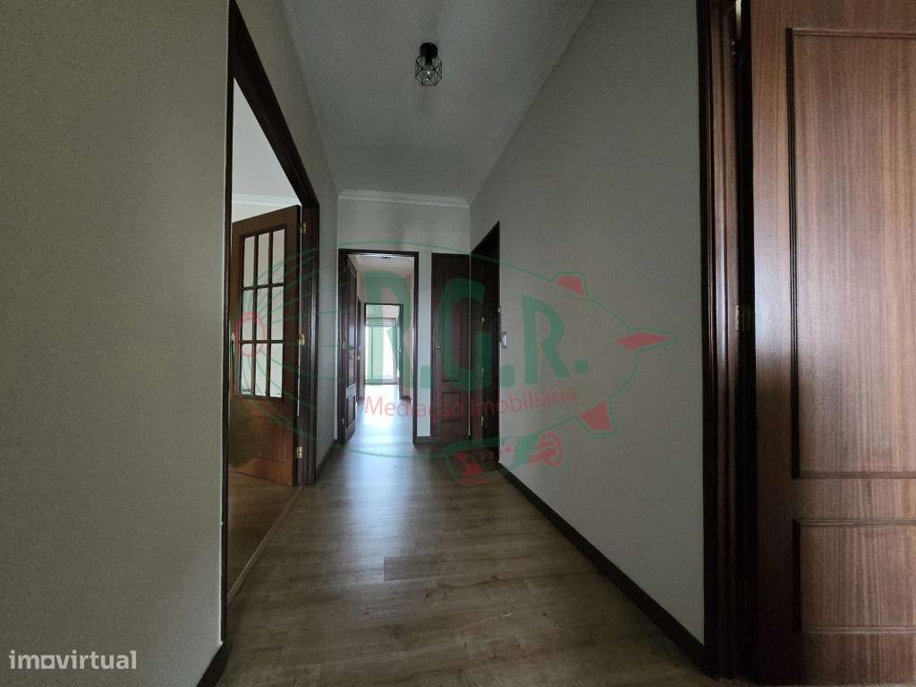 T3 Vistas Rio | 2 min Freixo Porto - Grande imagem: 2/38