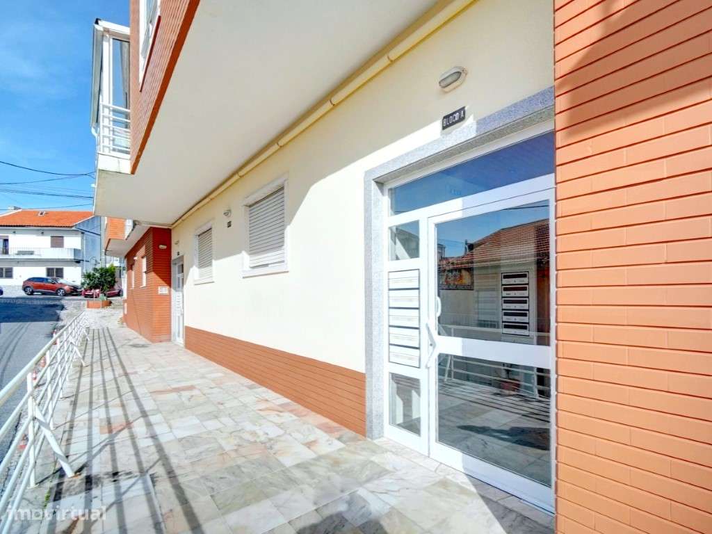 Apartamento T2 com Garagem e Arrecadação - Espaço, Conforto e Exclu...-27