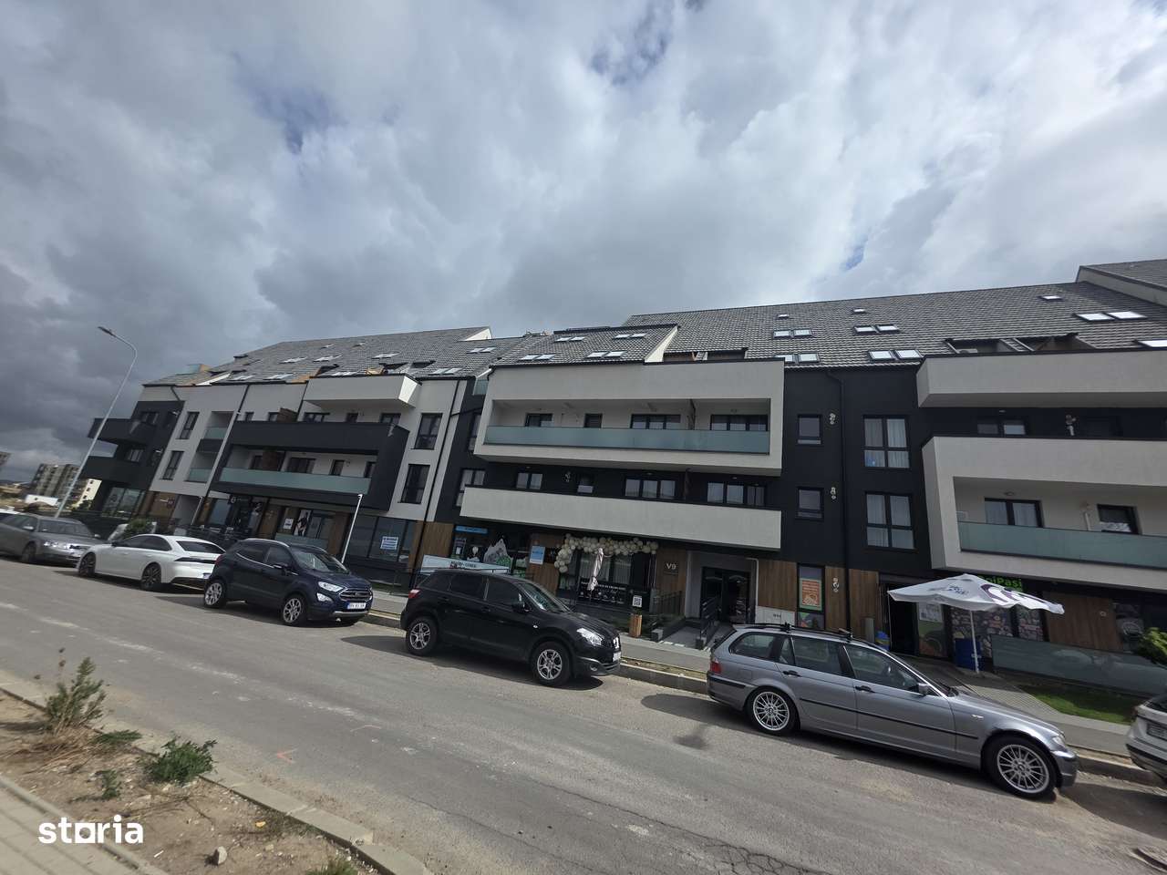 Vand apartament 2 camere Tractorul Maurer Villas cu parcare subterana-0
