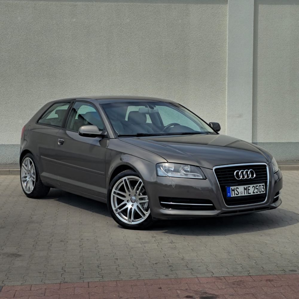 Audi A3 8P (2003-2012) 1.6 TDI S line Sportpaket 2012