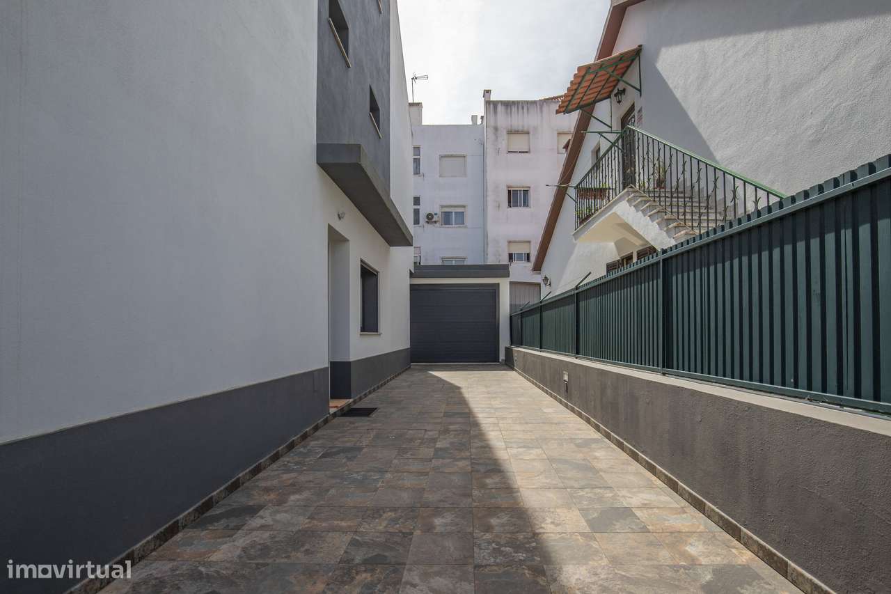 Moradia T3+1 garagem box jardim Quinta do Conde Sesimbra-36