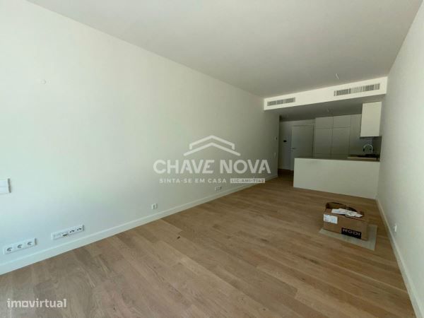 T1 Novo c/ Lugar de Garagem e Arrumo em Canidelo-5