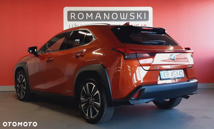 Lexus UX - 6