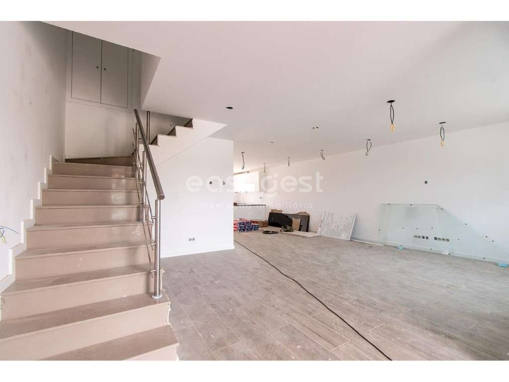 Moradia em Banda T3 com terraço e piscina com vista mar - Tavira - Grande imagem: 3/28