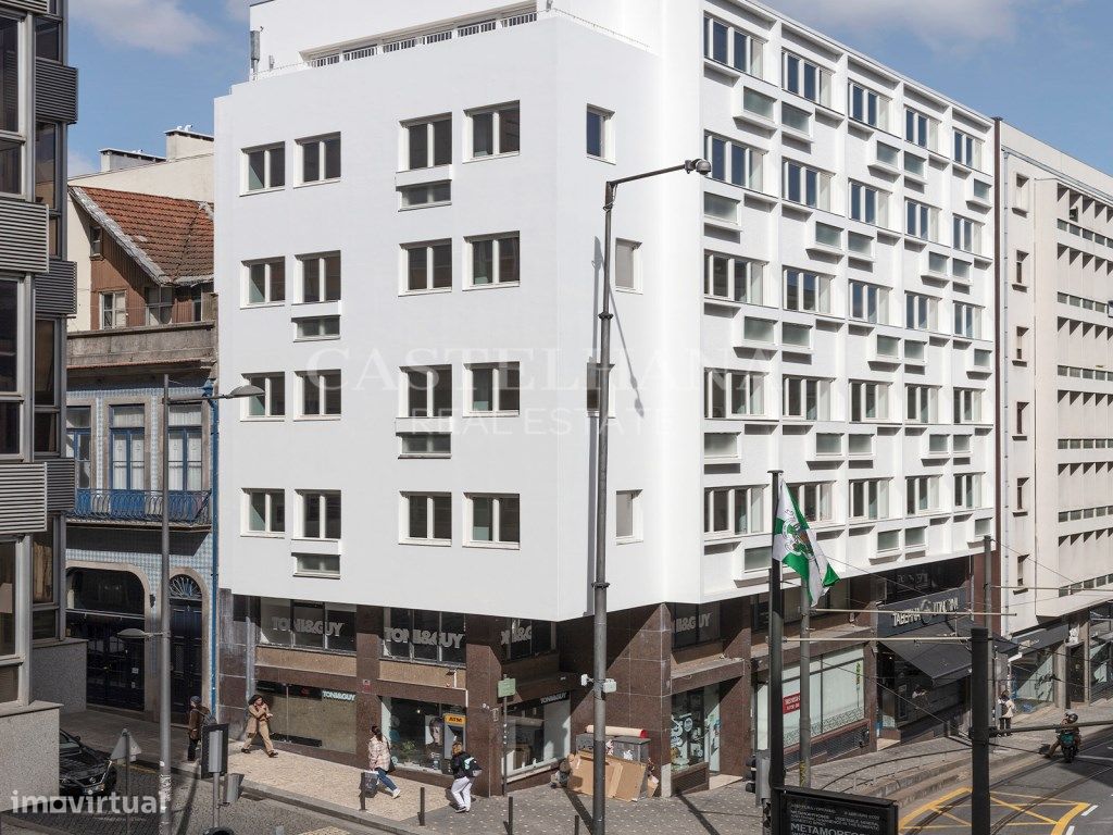 Apartamento T1 em renovado empreendimento na Baixa do Porto