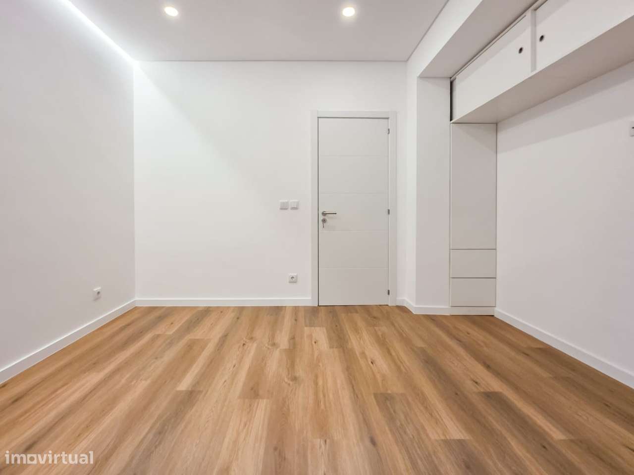 Apartamento Renovado no Bairro do Liceu em Setúbal-17